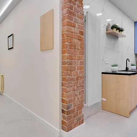 Pleasant ~ 700m Main Square - Self Check-in 24h *